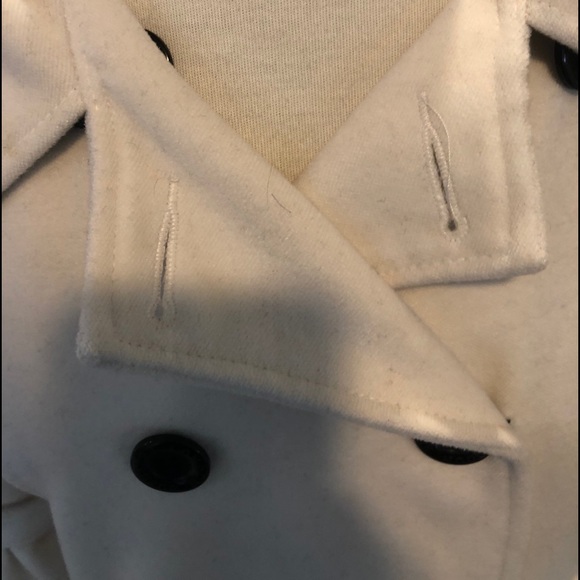 - Pre owned Burberry Cream Coat with Bell sl… - Picture 2 of 8